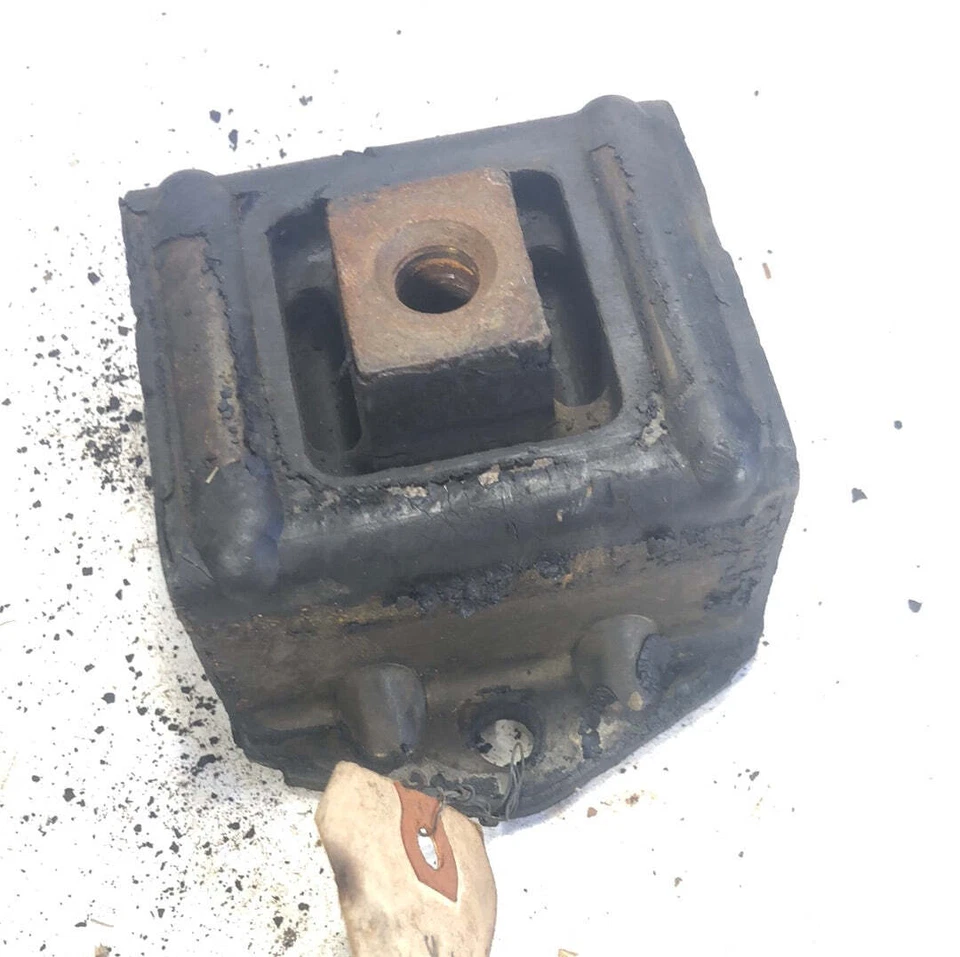 Chevrolet 1940-1951 montaje de motor estándar y maestro NORS Foto 4 de 4