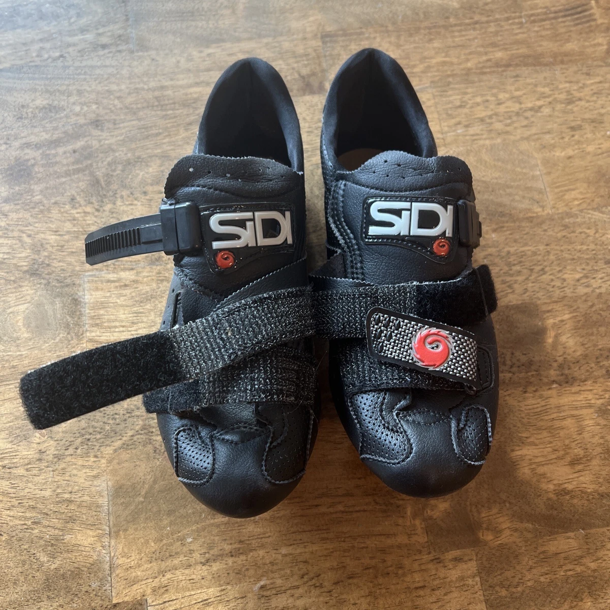 Women's cycling shop shoes size 7