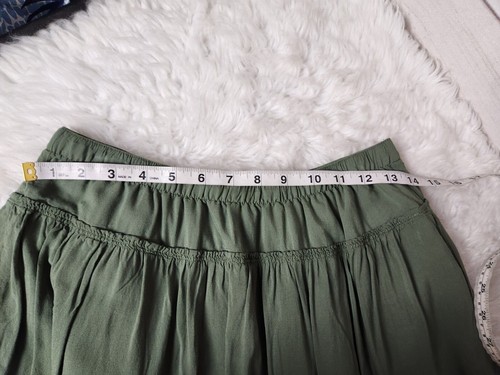 Hollister Women’s Green Ruffled Elastic Waist A-Line Mini Skirt Size 9 - Picture 5 of 6