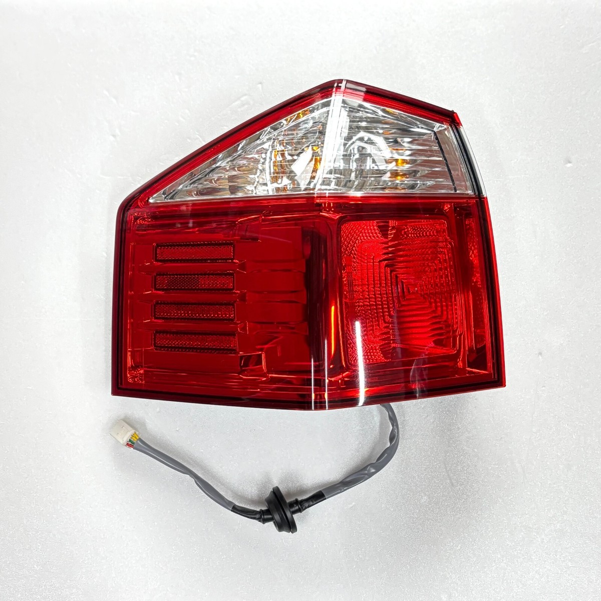 95238338 Rear Tail Lamp Assembly Outside Left (Fits: 2011 2015