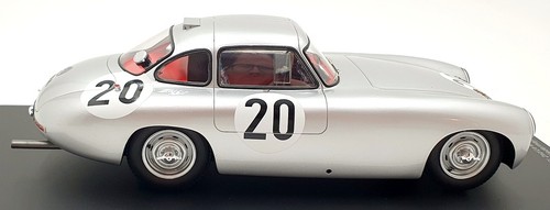 Spark 1/18 Scale 18S859 - Mercedes-Benz 300 SL #20 Le Mans 1952 - Picture 4 of 6