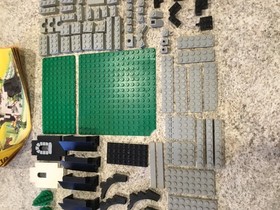 VINTAGE LEGO‼️CAMOUFLAGED OUTPOST‼️6066‼️PARTIALLY COMPLETE W/ INSTRUCTIONS