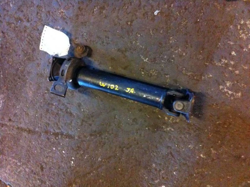 Eixo de transmissão traseiro Ford Aerostar 1986 - Imagem 3 de 4