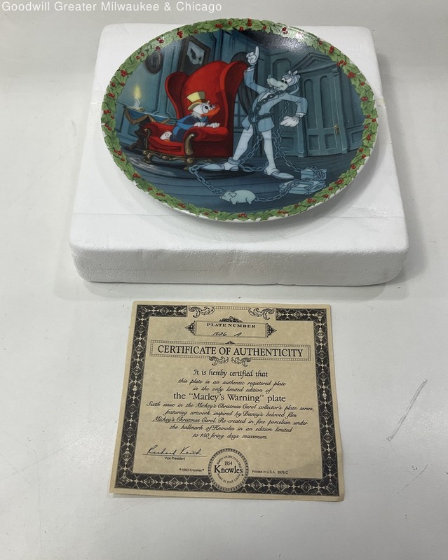 Vintage 1993 Authentic "Marley's Warning " Disney Plate