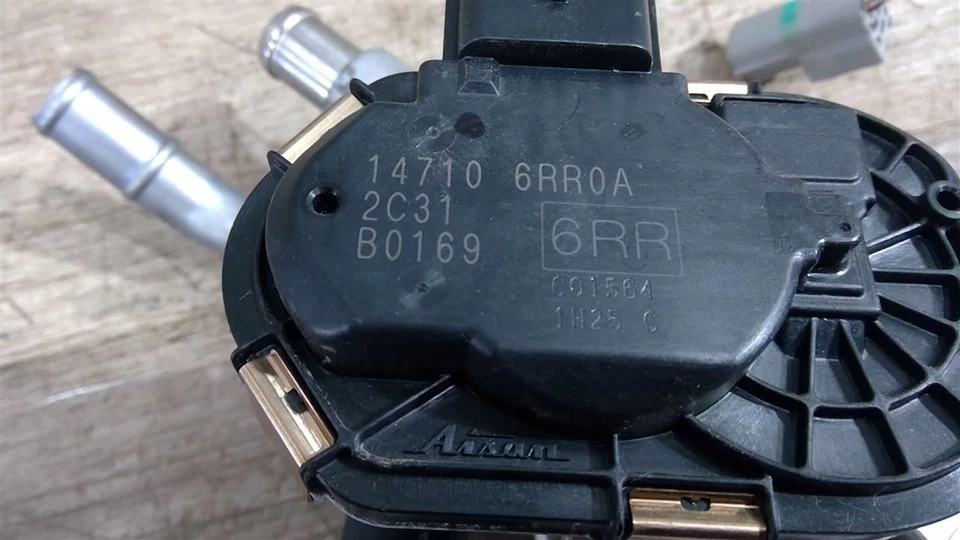 Nissan Rogue EGR 2021-2023 recirculación de gases de escape OEM 14735-6RR0A Foto 2 de 4