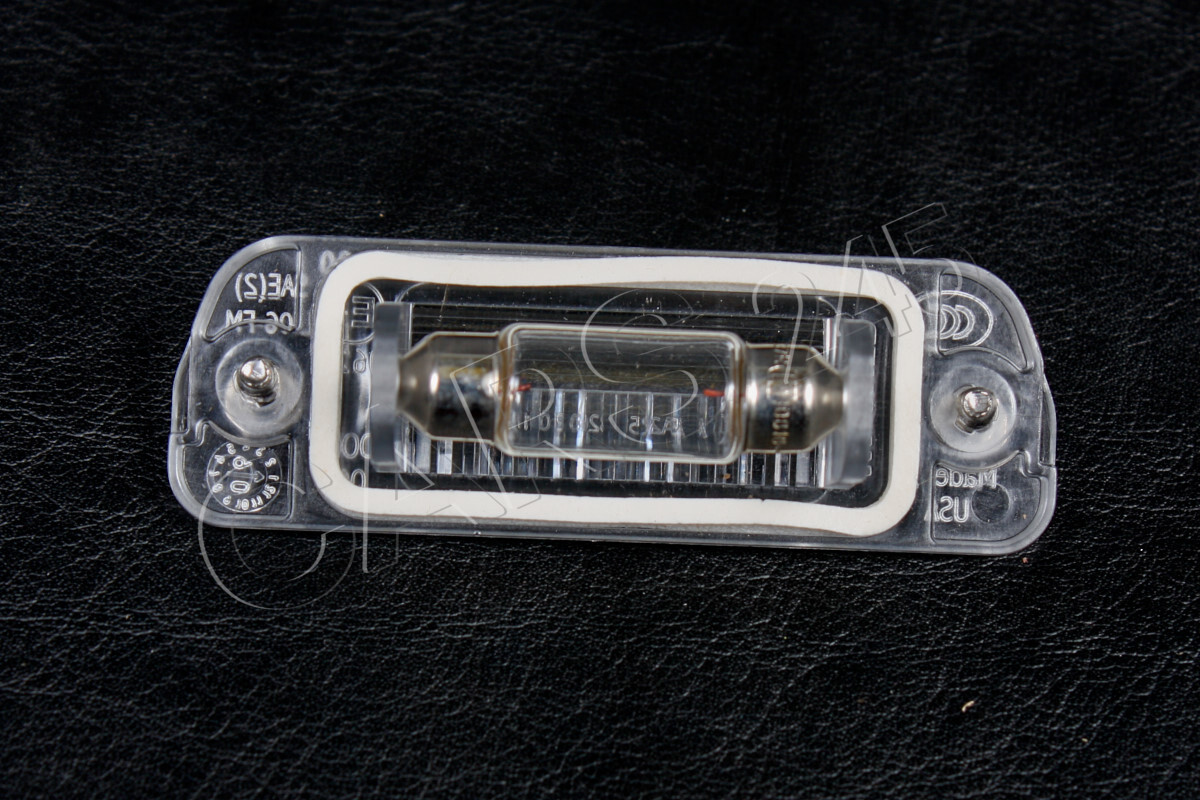 メル2512W2-2 Genuine MERCEDES ML R-Class W251 W164 05-12 License Plate Light