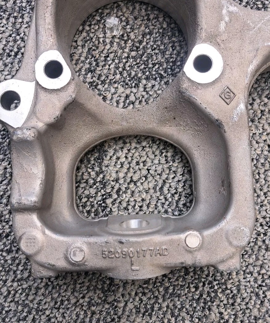 Mopar Jeep Grand Cherokee WK 05-10 Spindle Knuckle Left Side
