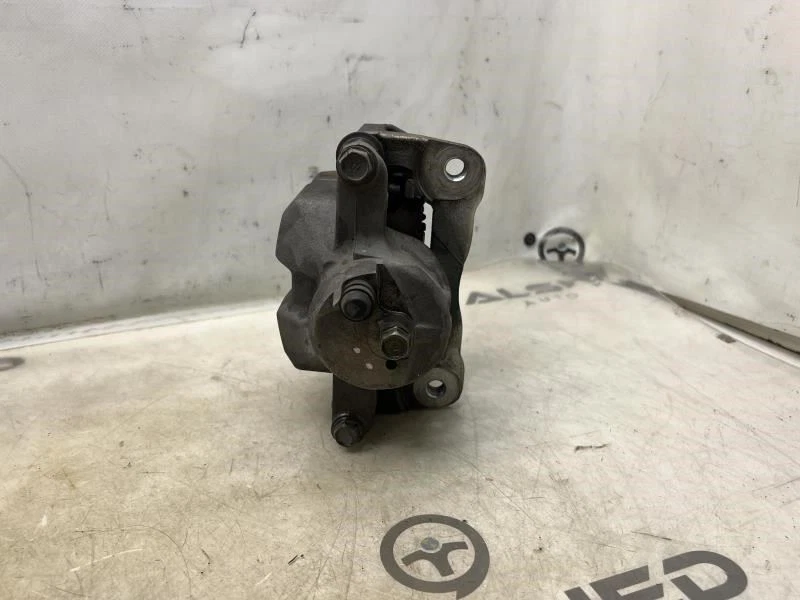 Pinza de freno de disco pasajero delantero derecho Toyota Prius 2010-2022 47730-47060 OEM Foto 3 de 4