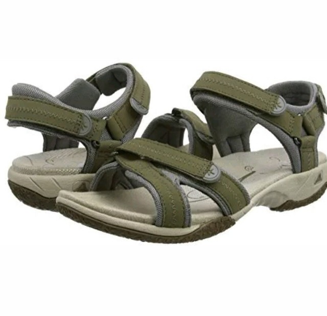 clarks isna pebble sandals