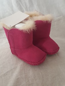 ugg caden infant boot