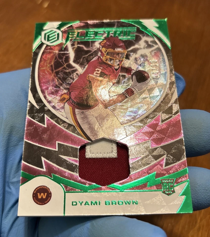 Dyami Brown 2021 Elements ELECTRIC Emerald Rookie PATCH /10 Commanders SP - Image 3 of 4