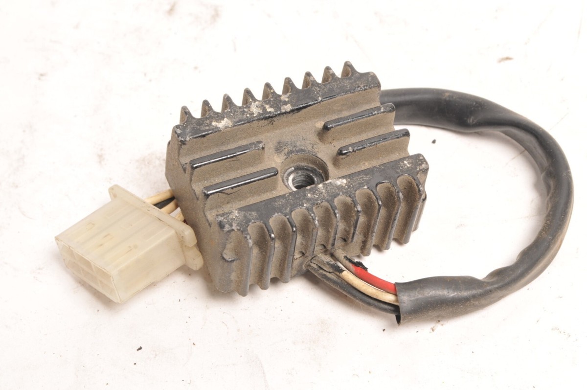 Genuine Yamaha Voltage Rectifier Stanley DE3804 XS400 RD400 | 1L9