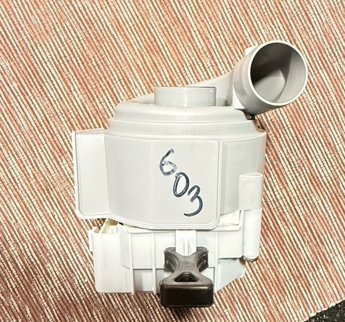 Umwälzpumpe Geschirrspüler  9000946122