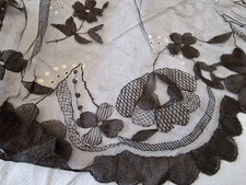 Handmade Lace Pointed Shawl Mantilla - One Size, Regular Fit