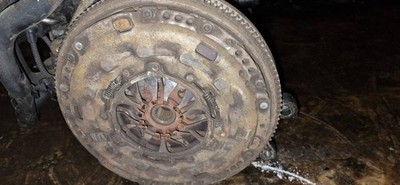 Skoda Superb 2009 Replacement Clutch Kit used, Genuine #2620331-84