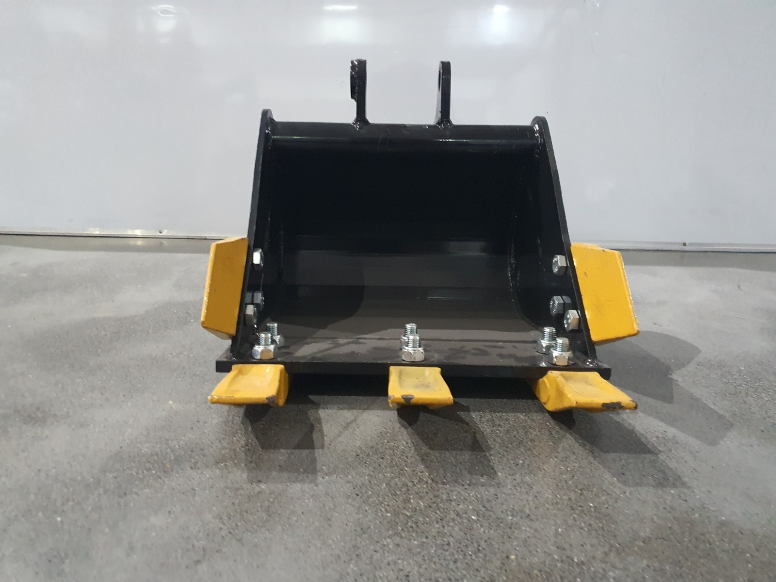 Agrotk 38CM Narrow Bucket With Teeth For KAT12 Mini Excavator Digger Attachment