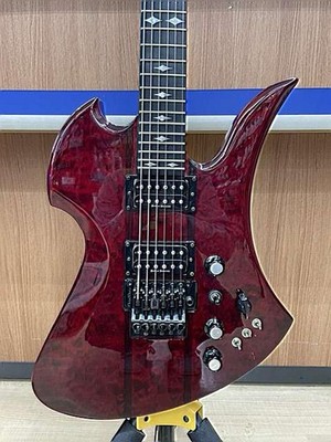 B.C.RICH MOCKING BIRD ST rot mit Gigbag E-Gitarre gebraucht aus Japan