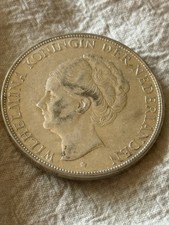 1932 Netherlands 2.5 Gulden Silver Coin Queen Wilhelmina XF High Grade 2 1/2 G