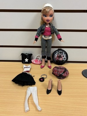 2002 RARE & COLLECTABLE Bratz Flashback Fever Cloe