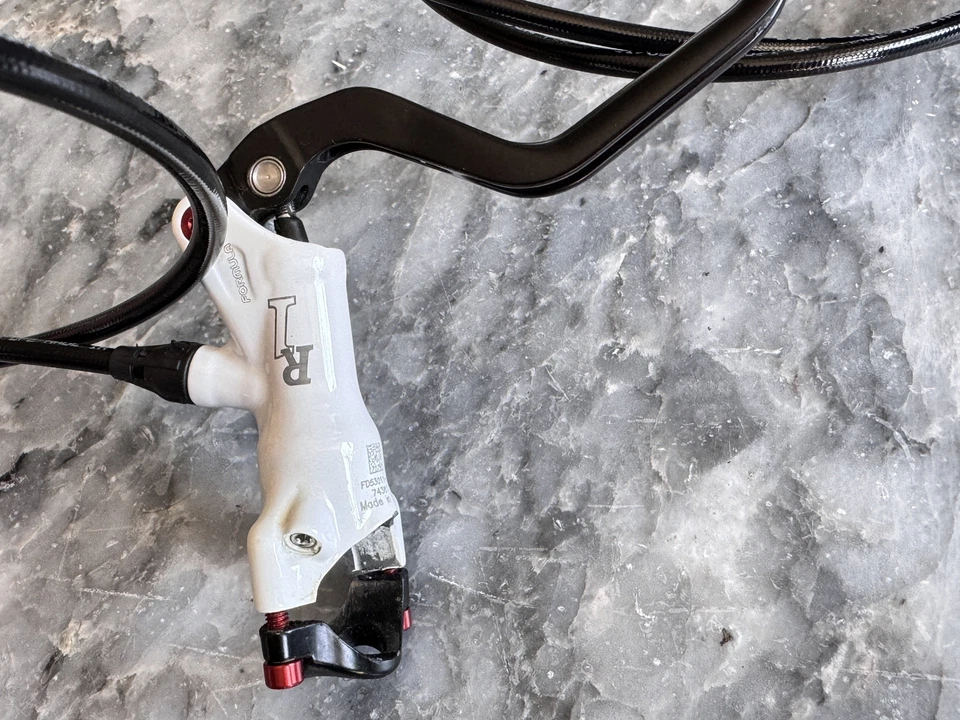 Formula R1 weiß Scheibenbremsen Set vo/hi Retro Kult - Bild 3 von 4