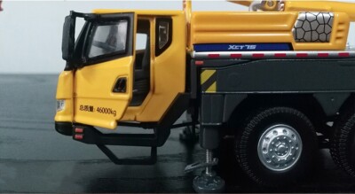 1:50 XCMG XCT75 Engineering Crane Construction Machinery Vehicle
