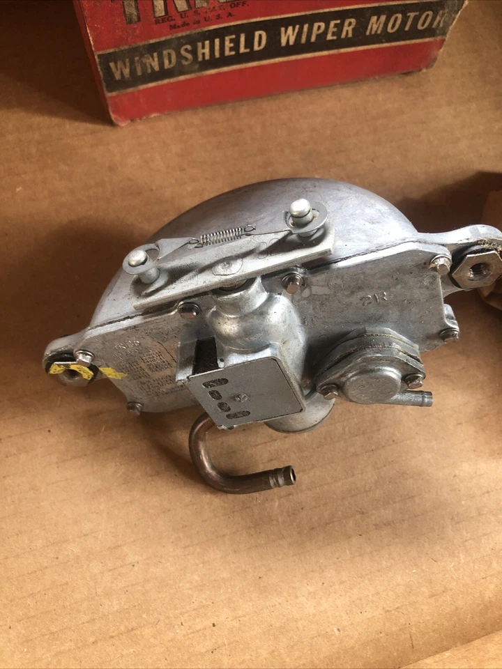 1946-47 CADILLAC SERIE 60-62 TRICO MOTOR LIMPIAPARABRISAS EN CAJA SSR 4-7 Foto 3 de 4