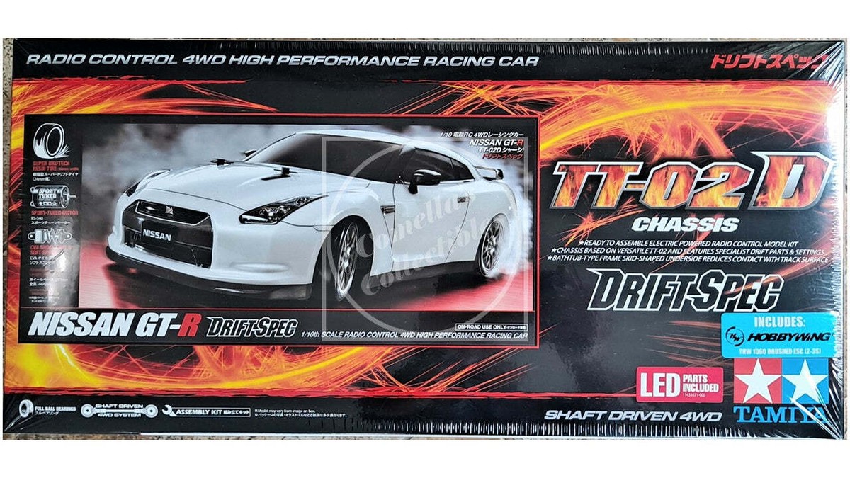 TAMIYA NISSAN GT-R TT-02 ラジコンカー
