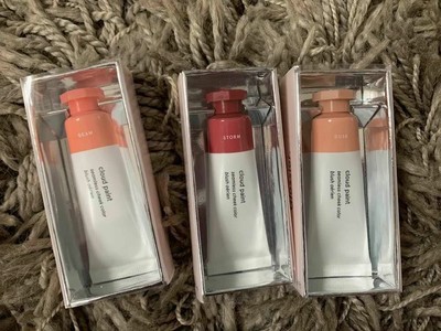 cream blush glossier