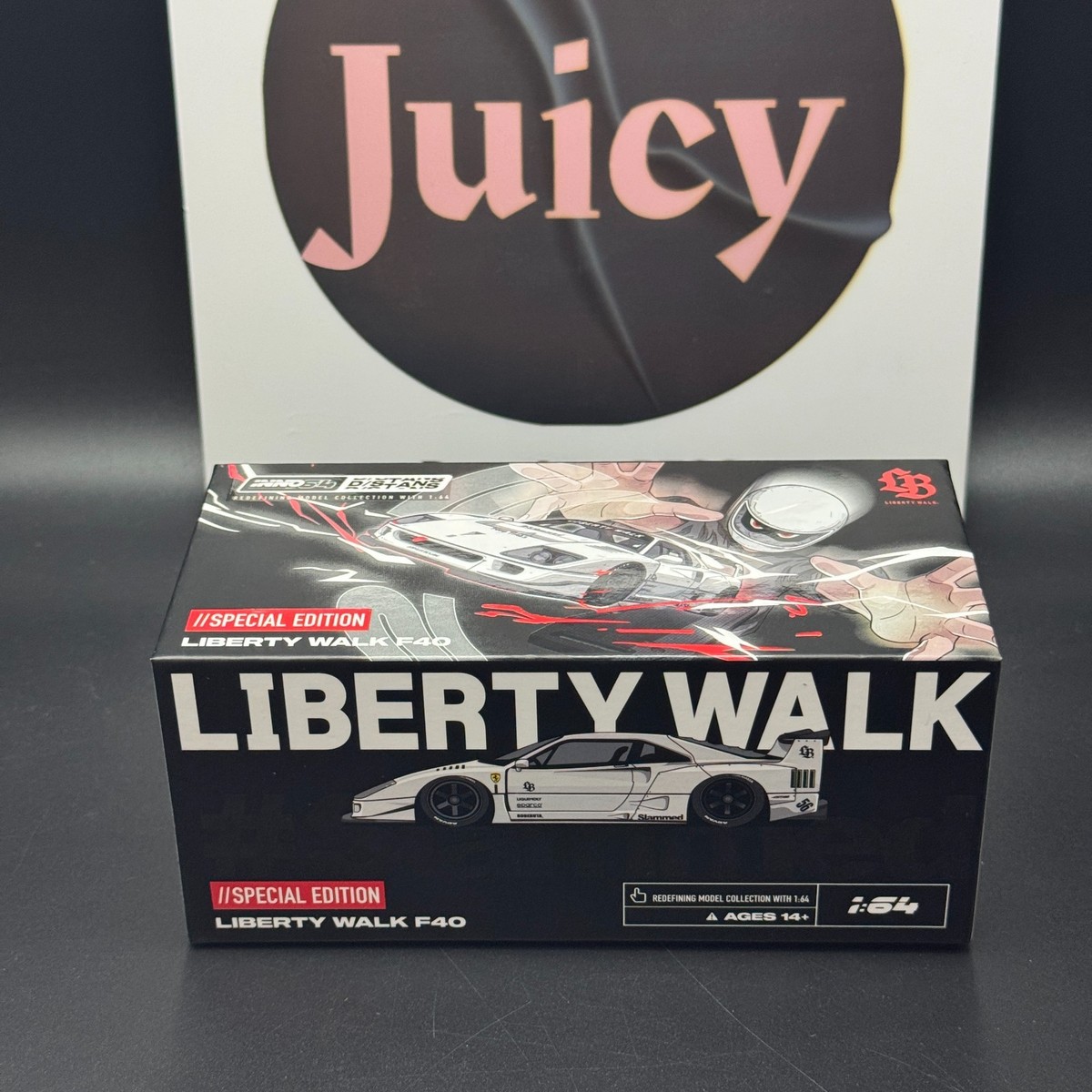 INNO64 D/STANS LB F40 White HEC 2026 Limited Wearable Model Car