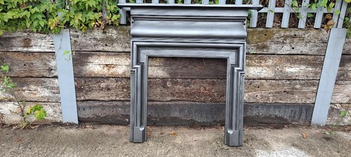 Original Antique Victorian Edwardian cast iron fireplace CAST IRON FIRE SURROUND - Picture 18 of 24