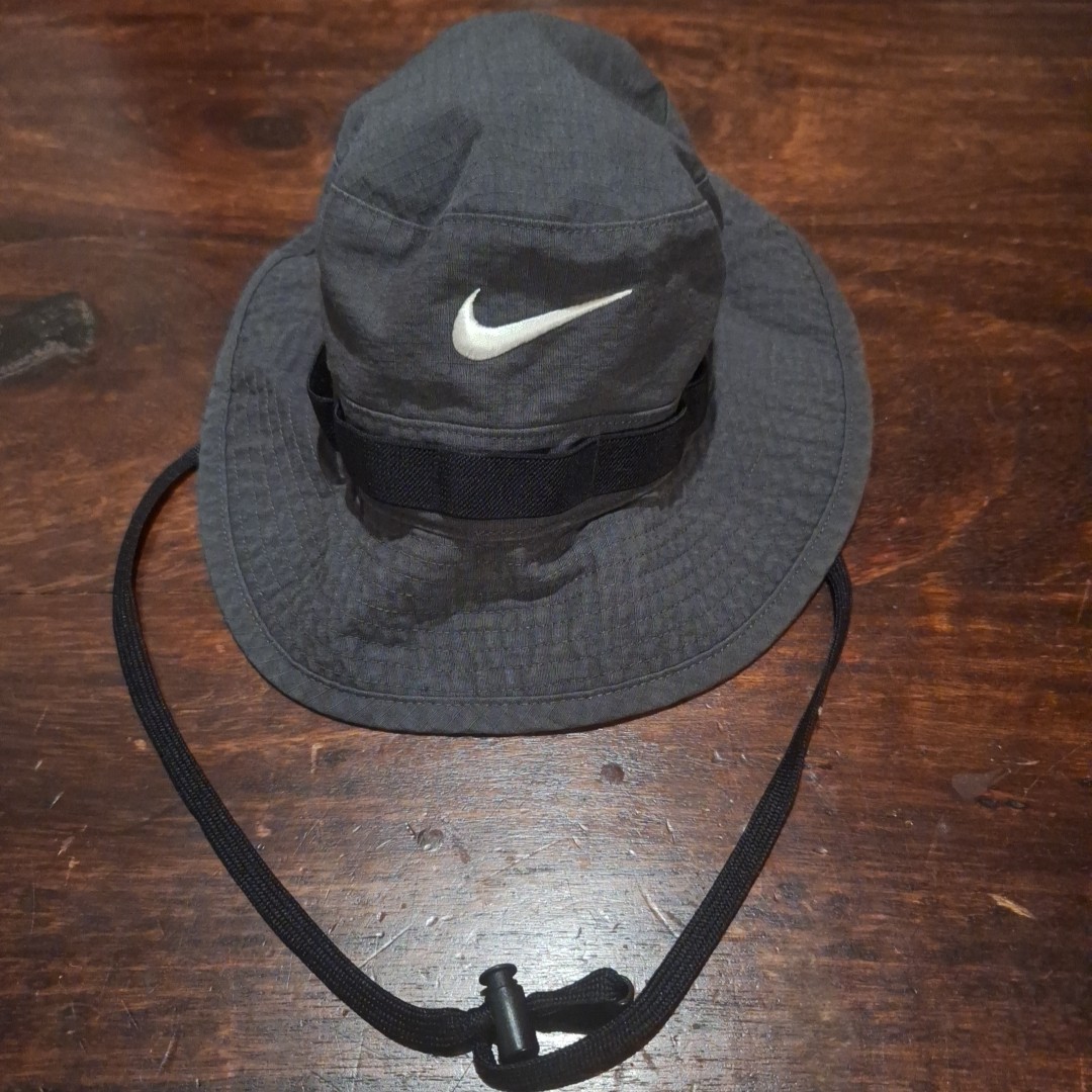 Nike Dri-FIT Reversible Bucket Cap