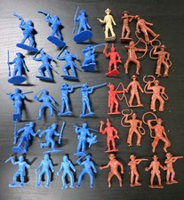 Vintage LOT Of Plastic Toy US Cavalry Soldiers Frontier Men Cowboys Indians T6