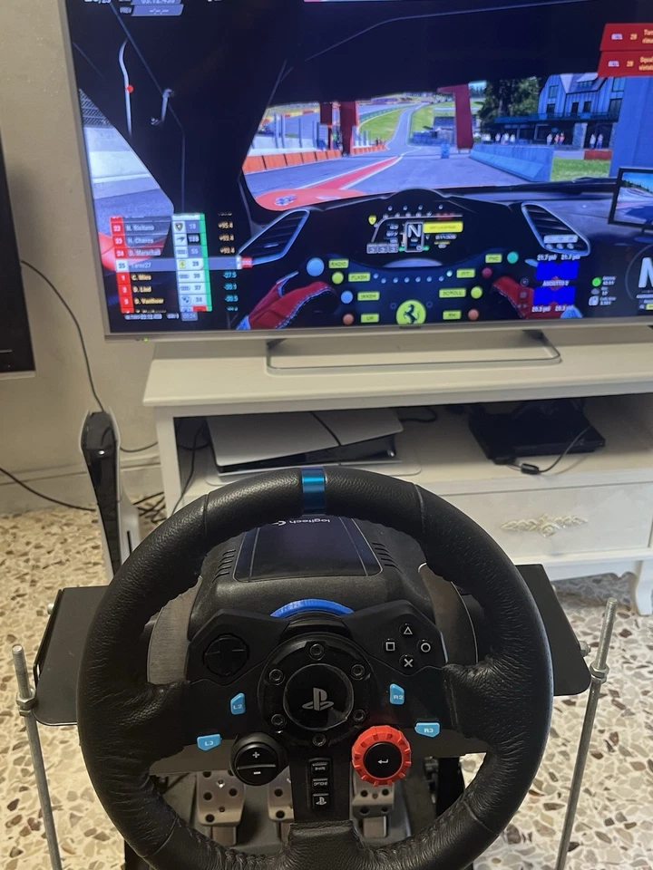 Volante Logitech G29 + Pedaliera + Struttura Regolabile | Sim Racing PS4 PS5 PC - Immagine 2 di 4