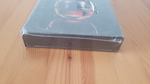Mad Men: Season Three (DVD, 2010, 4-Disc Set, Region 1) Brand New 4 Disc Box Set - Picture 4 of 9