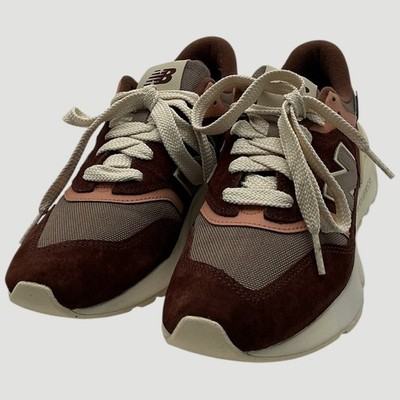 New Balance Classics 997R Women's Size 8 D (Wide) Oak/Mushroom Sneakers