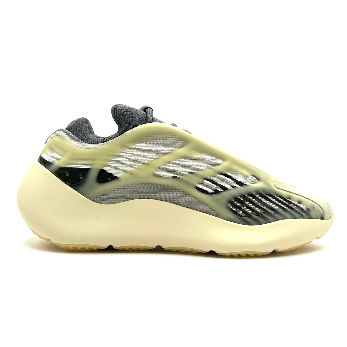 Adidas Yeezy Boost 700 V3 'Fade Salt' | eBay Adidas Yeezy Boost 700 V3 'Fade Salt' | eBay