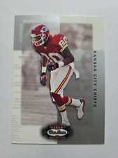 JOHNNIE MORTON 2002 FLEER BOX SCORE FOOTBALL CARD # 98 E7175