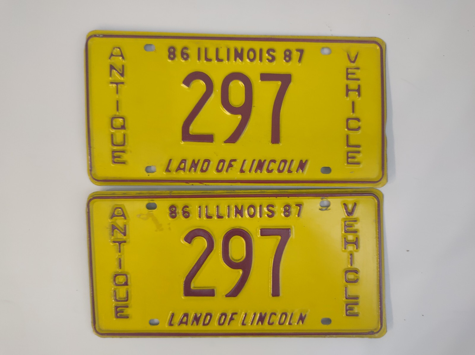 Vintage Illinois Antique Vehicle License Plate Pair Low Number Original 1986 87