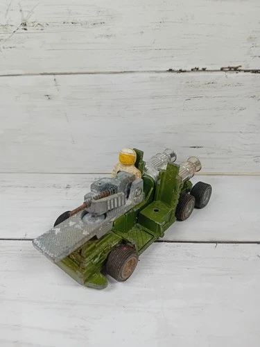 VINTAGE DINKY TOYS GALACTIC WAR CHARIOT FOR SPARES OR RESTORATION