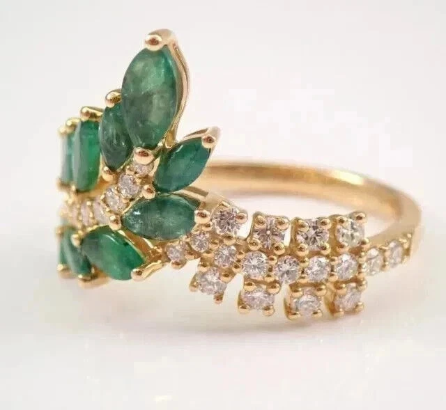 Anillo de hoja de esmeralda simulada de corte marquesa de 3,00 quilates enchapado en oro amarillo de 14 quilates Foto 3 de 3