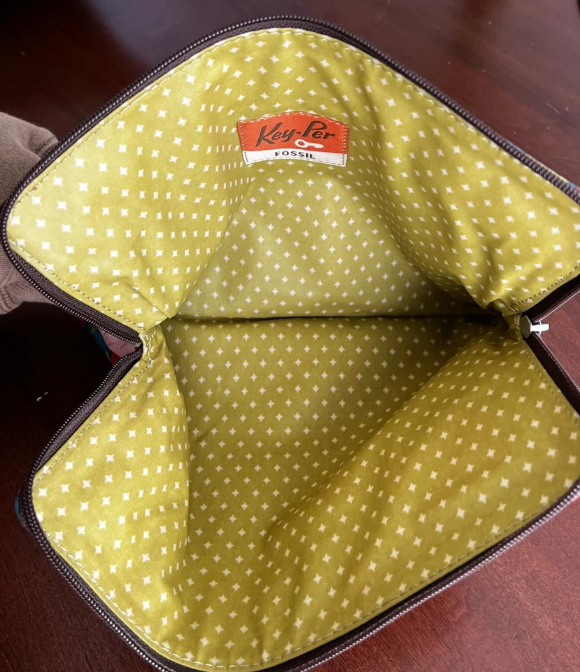 FOSSIL Red Poppy Key-Per Coated Canvas Leather Zip iPad Tablet Case Sleeve - Image 4 of 4