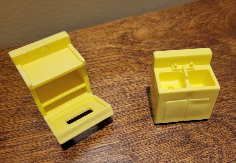 MARX Vintage Dollhouse Furniture Stove, Sink SET OF 2