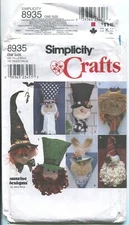 SIMPLICITY CRAFTS PATTERN 8935 DOOR DECORATIONS 7 VARIATIONS UNCUT  1999