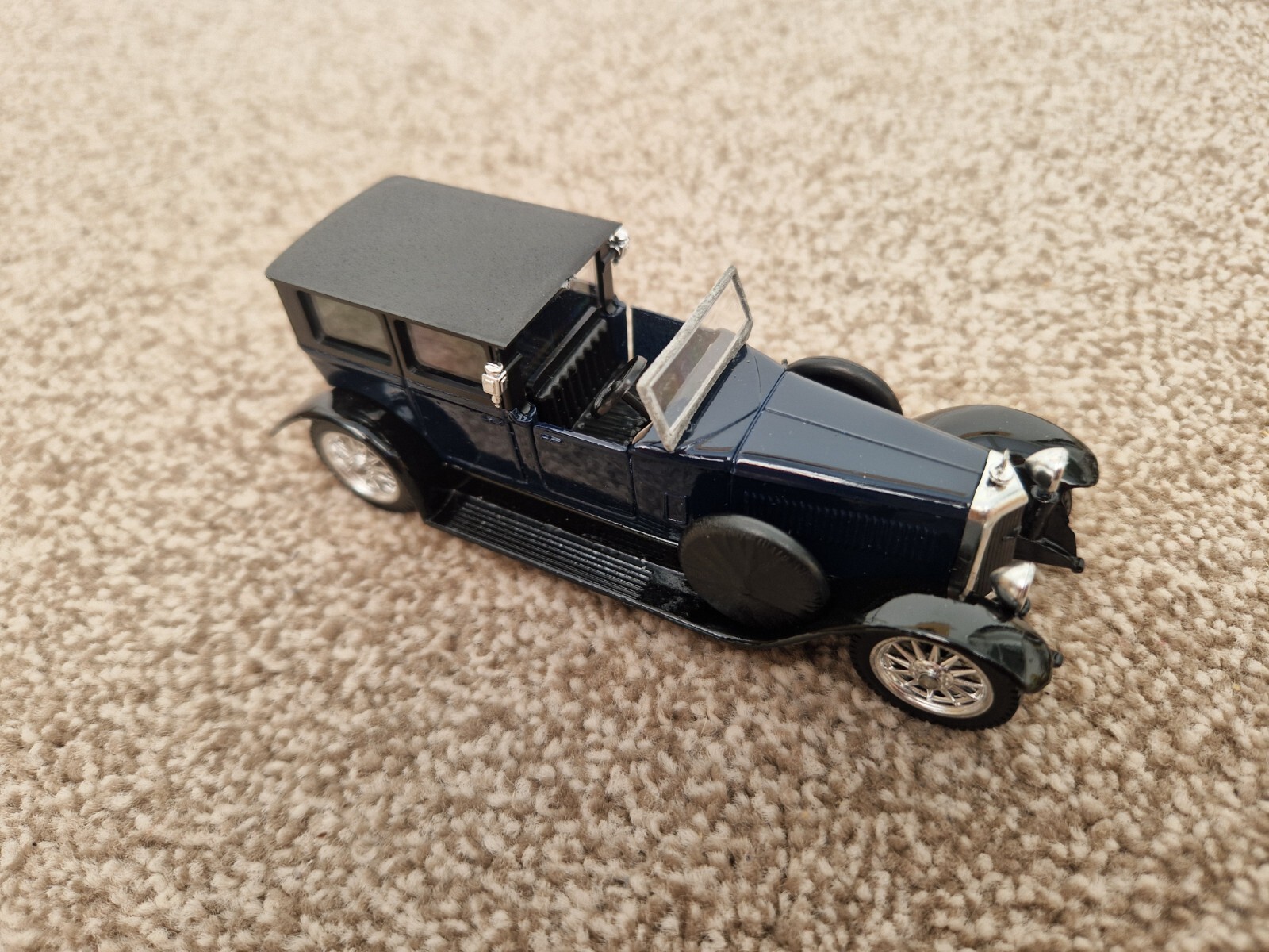 Picture 2 of 3