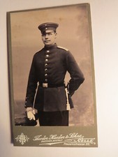 Celle - stehender Soldat in Uniform - Regiment IR 77 - Kulisse / CDV