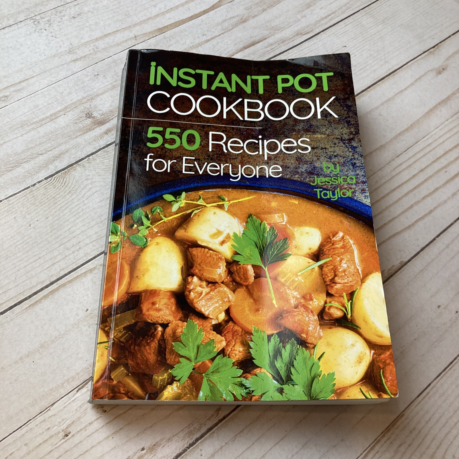 Cookbook   550 Recipes For Everyone - Jessica Taylor