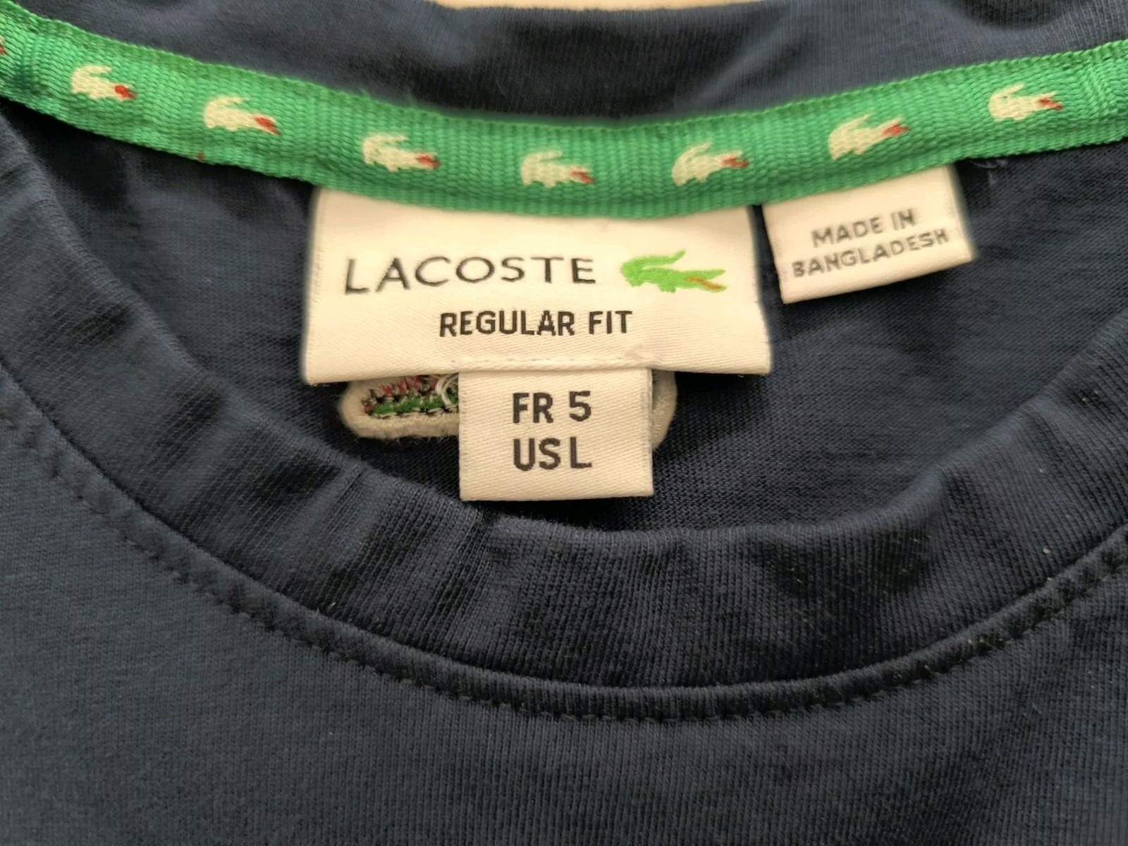 Lacoste big print regular basic tee shirt small s… - image 3