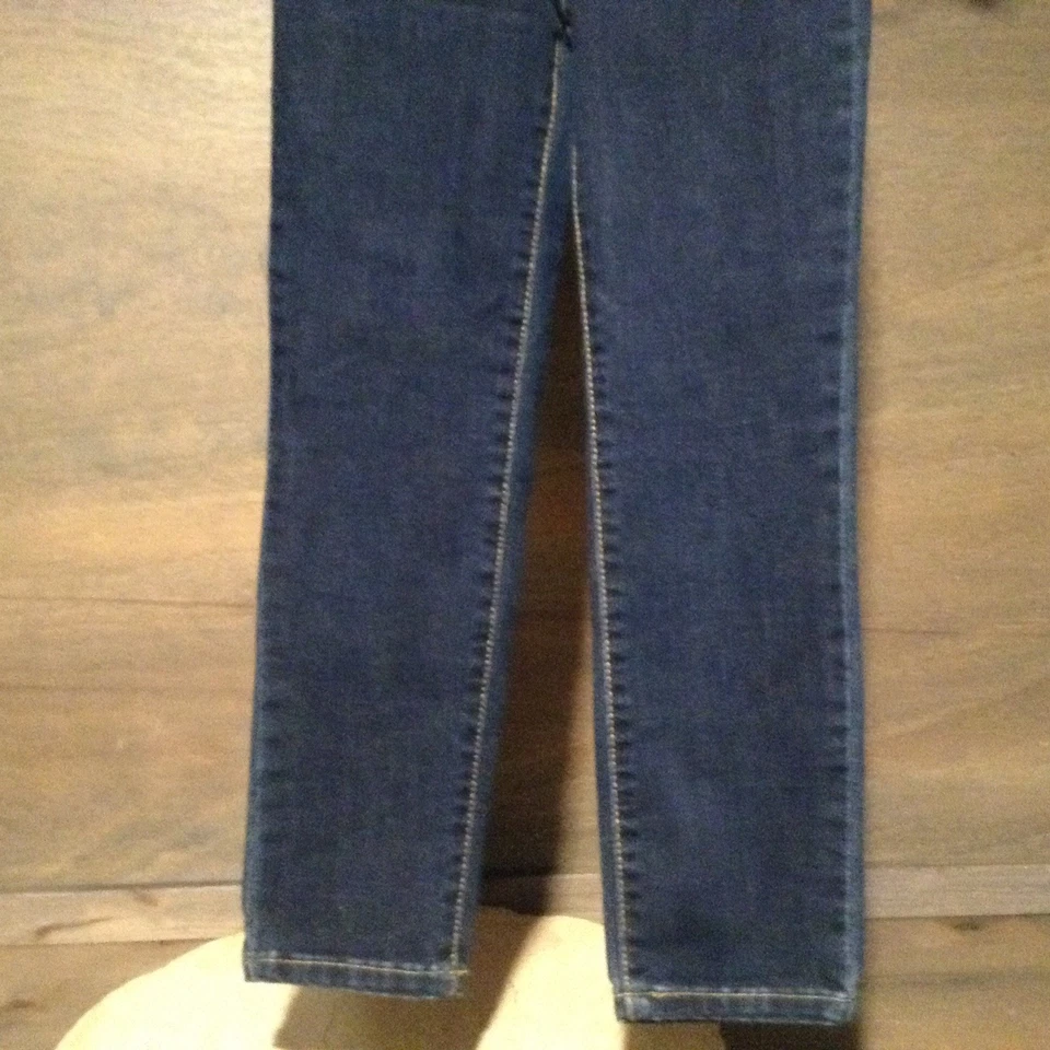 Pantalones de mezclilla informales Cherokee para niñas jóvenes talla 6 azul lavado oscuro DELICADOS ALGODÓN POLI SPAND Foto 2 de 4