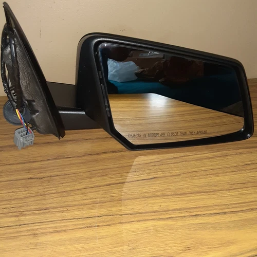 New GM Passenger Side Mirror Right Black 2008-12 GMC Acadia Saturn 25883678 F1