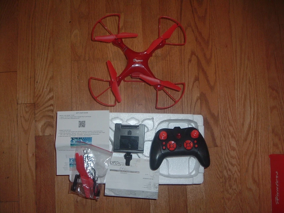 Hunters HDRC 2.4 GHz R/C Gyro Remote Control 6 Axis Quadcoper Camera Drone Red - Image 3 of 4